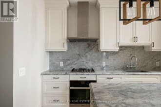 133 Hazelton Ave in Toronto, ON - Building Photo - Building Photo