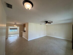 18600 SW 97th Ave in Cutler Bay, FL - Building Photo - Building Photo