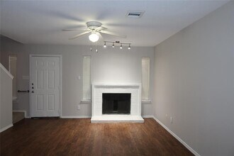 1830 River Crossing Cir in Austin, TX - Building Photo - Building Photo