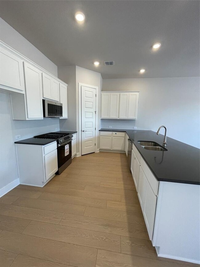 4701 Wally Ave in Austin, TX - Building Photo - Building Photo