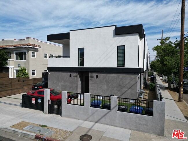 4603 Pickford St in Los Angeles, CA - Building Photo - Building Photo