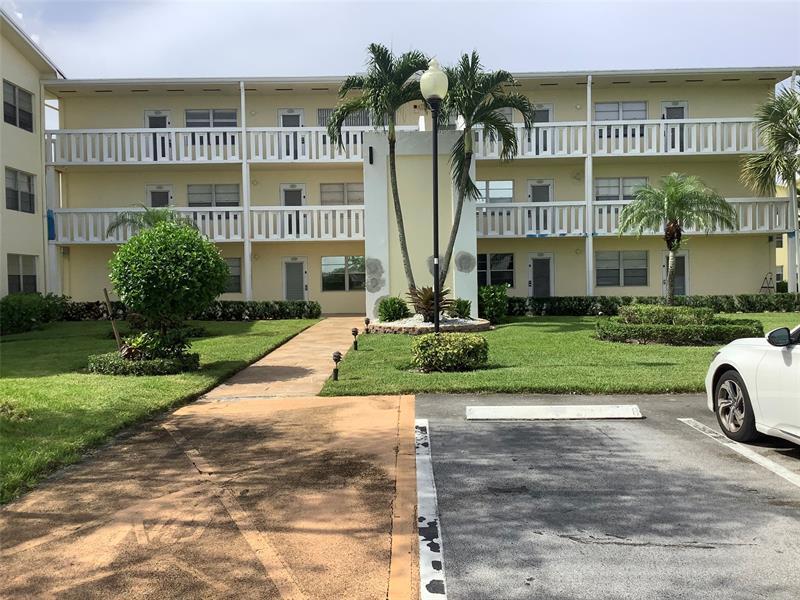 364 Dorset I in Boca Raton, FL - Foto de edificio