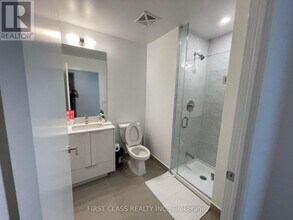 32-832 Forest Manor Rd in Toronto, ON - Building Photo - Building Photo