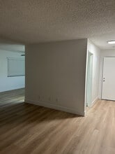 Mulberry Gardens in Whittier, CA - Foto de edificio - Building Photo