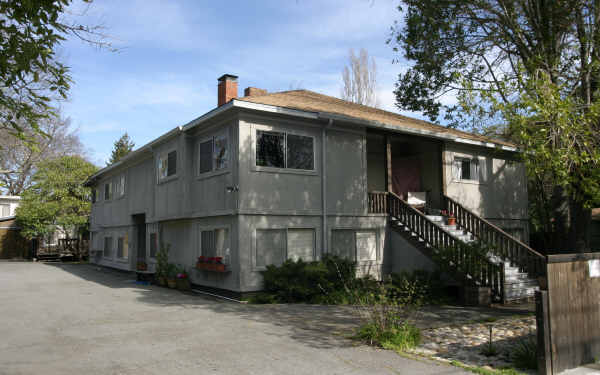 54 Magnolia Ave in San Anselmo, CA - Building Photo