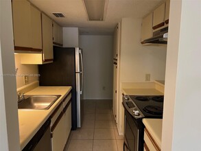 4381 W McNab Rd in Pompano Beach, FL - Building Photo - Building Photo
