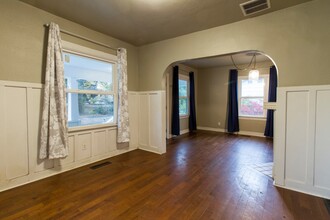 9421 N Calhoun Ave in Portland, OR - Building Photo - Building Photo