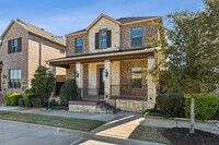 2209 6th Ave in Flower Mound, TX - Foto de edificio - Building Photo