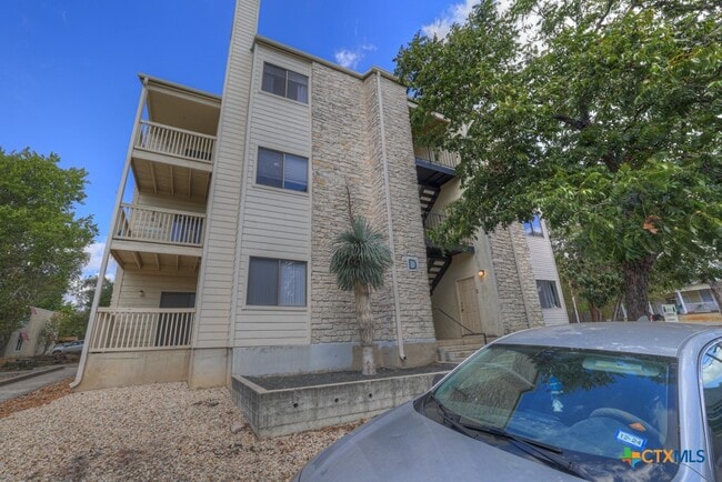 property at 1013 Chestnut St