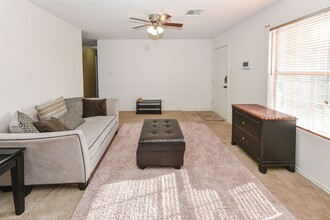 3703 Frigate Dr in Killeen, TX - Foto de edificio - Building Photo