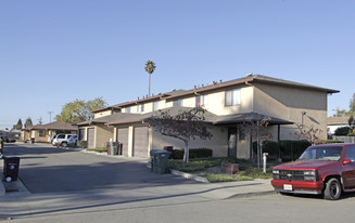 West Sunset Plaza Apartments