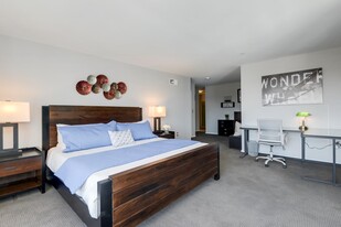 334 Santana Row in San Jose, CA - Building Photo