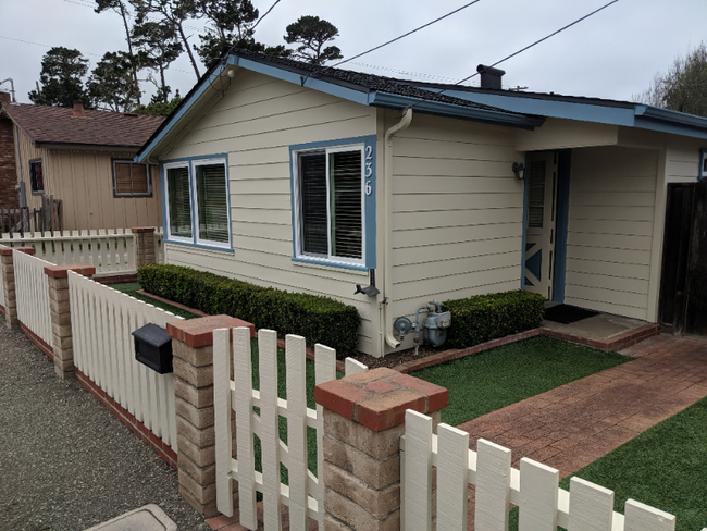 property at 236 Forest Park Ct