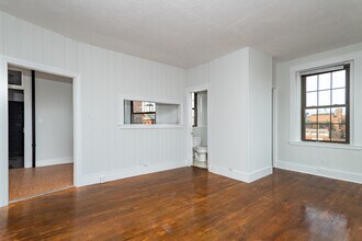 85 Myrtle St, Unit 9 in Boston, MA - Building Photo - Building Photo