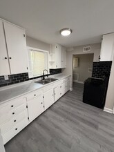 1220 E 80th St in Kansas City, MO - Building Photo - Building Photo