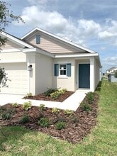 1926 Niagra Dr in Davenport, FL - Foto de edificio - Building Photo