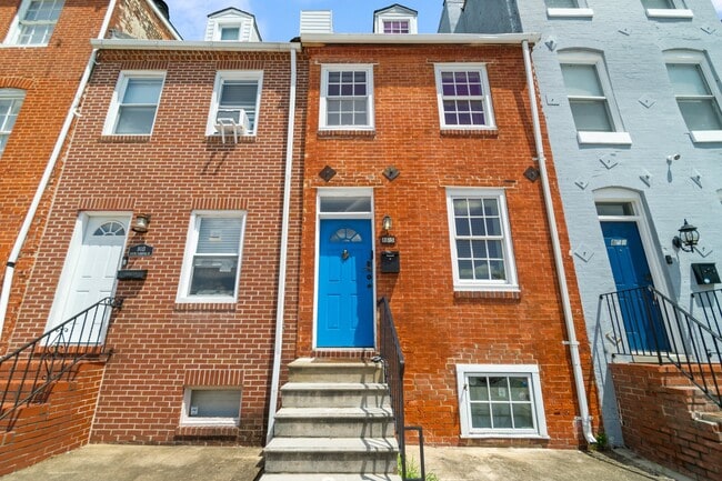 property at 805 S Hanover St