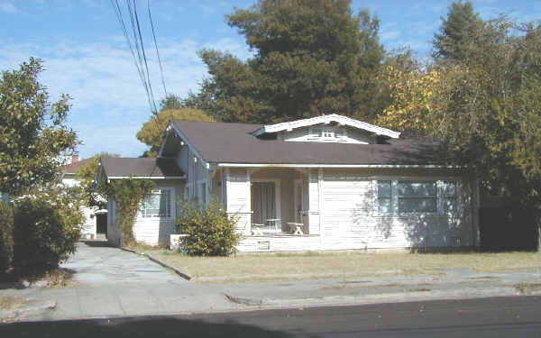 126 Leland St in Santa Rosa, CA - Building Photo