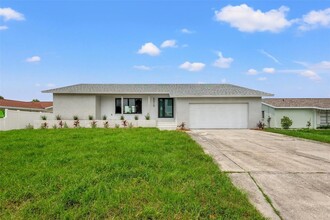 6510 Abaco Dr, Unit Building E Unit 3-Truskow in Apollo Beach, FL - Building Photo - Building Photo