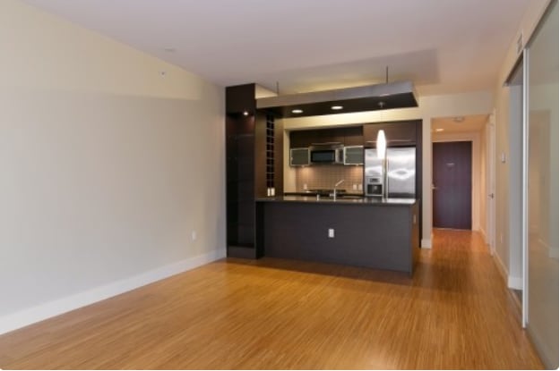 820 Blanchard St, Unit 603 in Seattle, WA - Foto de edificio - Building Photo