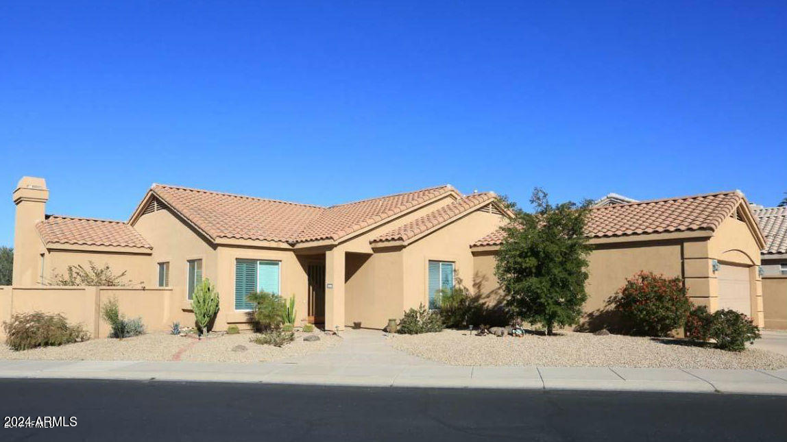 12016 E Bella Vista Dr in Scottsdale, AZ - Foto de edificio