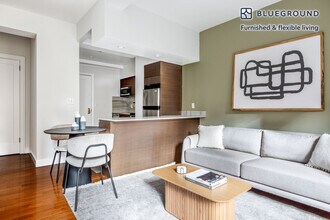 400 E 57th St in New York, NY - Building Photo - Building Photo