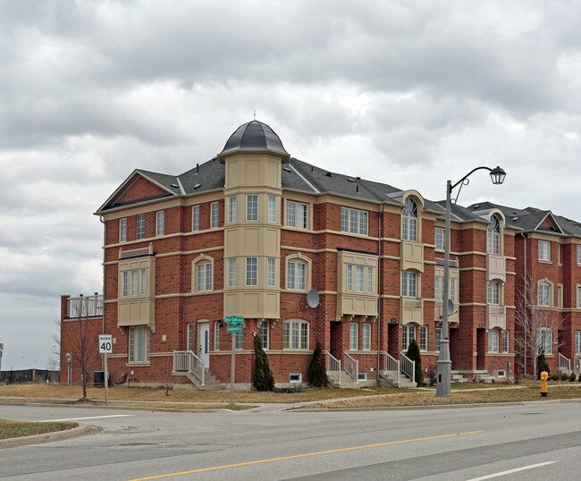 2610-2618 Bur Oak Ave