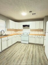 5815 NW Elm Ave in Lawton, OK - Building Photo - Building Photo