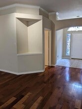 8535 Regalbrook Dr in Houston, TX - Building Photo - Building Photo