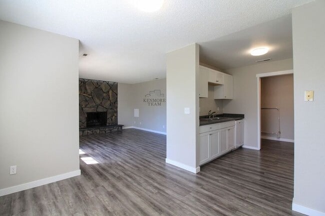property at 6809 W Kennewick Ave