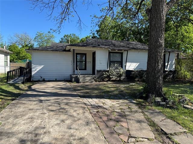 property at 2218 Farola Dr