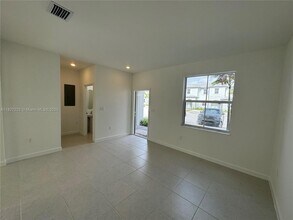 16242 SW 292nd St in Homestead, FL - Building Photo - Building Photo