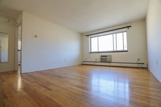 239 Kelton St, Unit 32 in Boston, MA - Building Photo - Building Photo