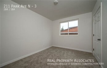 211 Park Ave N in Renton, WA - Building Photo - Building Photo