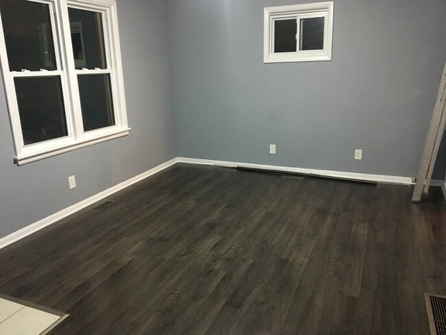 2496 Alexis Rd in Windsor, ON - Building Photo - Building Photo