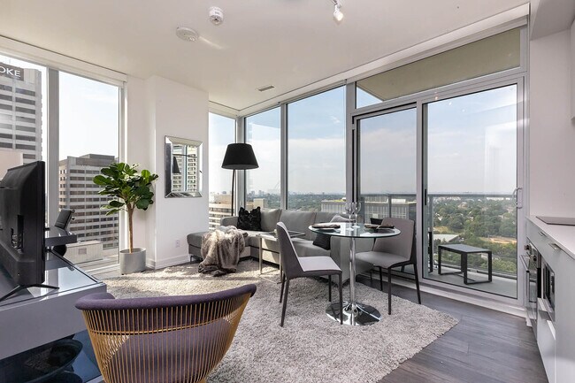 33 Helendale Ave in Toronto, ON - Building Photo - Building Photo