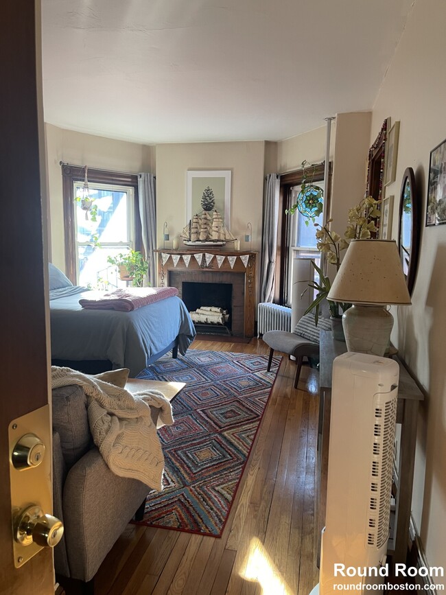 847 Beacon St, Unit 6 in Boston, MA - Foto de edificio - Building Photo