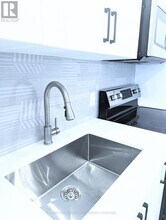 28 Leduc Dr in Toronto, ON - Building Photo - Building Photo