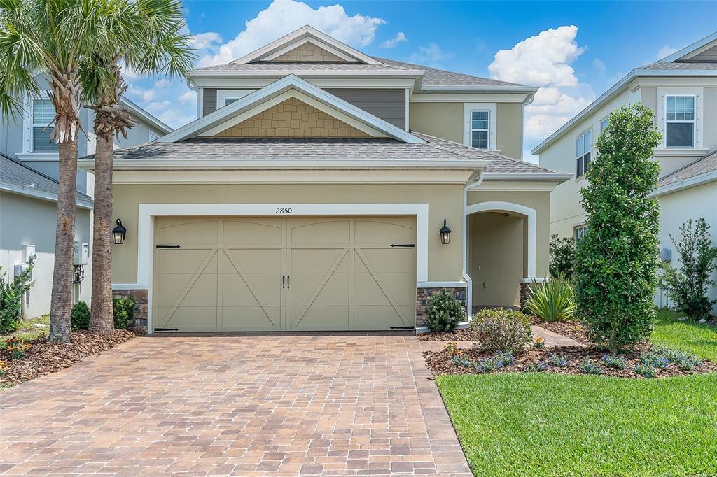 2850 Dudley Ave in Odessa, FL - Building Photo
