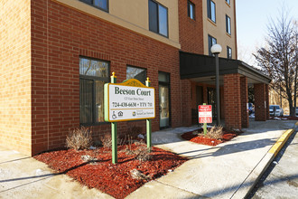 Beeson Court in Uniontown, PA - Building Photo - Building Photo