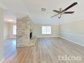 17526 Jolly Boat Dr in Crosby, TX - Foto de edificio - Building Photo