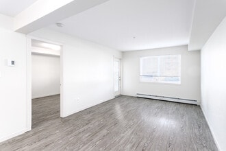 Heritage Valley Apartments in Edmonton, AB - Building Photo - Interior Photo
