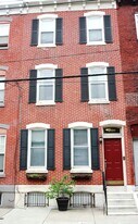 2320 Catharine St, Unit 1 in Philadelphia, PA - Building Photo