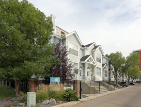 Railtown Estates in Edmonton, AB - Building Photo - Building Photo