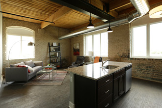 River Flats at 820 Monroe in Grand Rapids, MI - Foto de edificio - Interior Photo