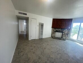 13429 Davenport St, Unit 4 in North Edwards, CA - Building Photo - Building Photo