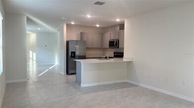 2948 Waterlily Wy in Poinciana, FL - Building Photo - Building Photo