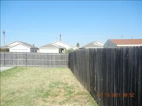 517 English Elm Ln in Norman, OK - Building Photo - Building Photo