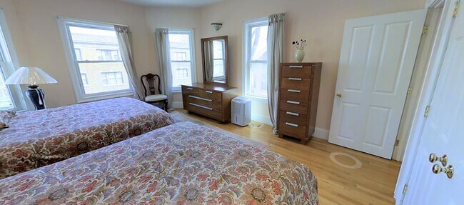 74 Georgia St, Unit 1 in Boston, MA - Building Photo - Building Photo