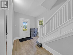 353 Indian Rd in Windsor, ON - Building Photo - Building Photo